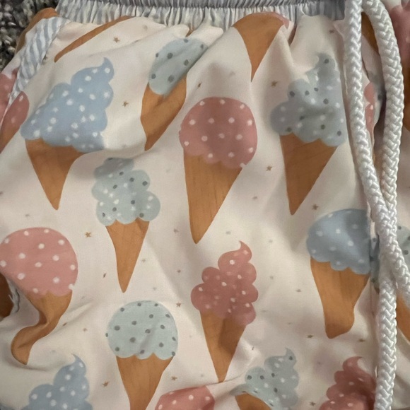 Southern Tater ice cream cone shorts. Size 3T, used but in good condition. - Picture 3 of 3